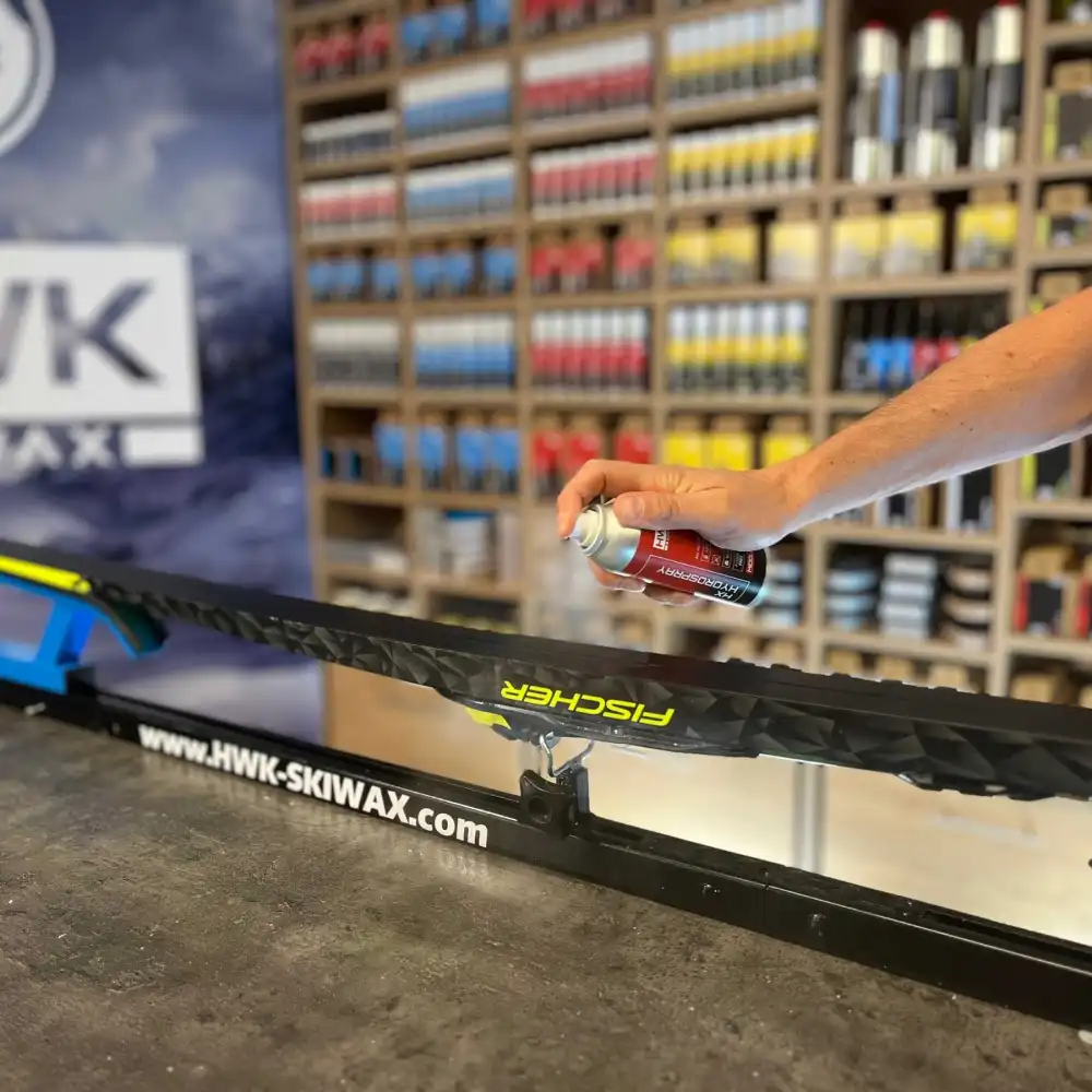 A product picture of the HWK HX Hydrospray Mid Liquid (2C/-8C) | 90ml