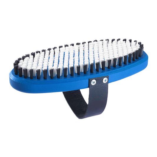 A product picture of the Holmenkol OvalBrush Nylon