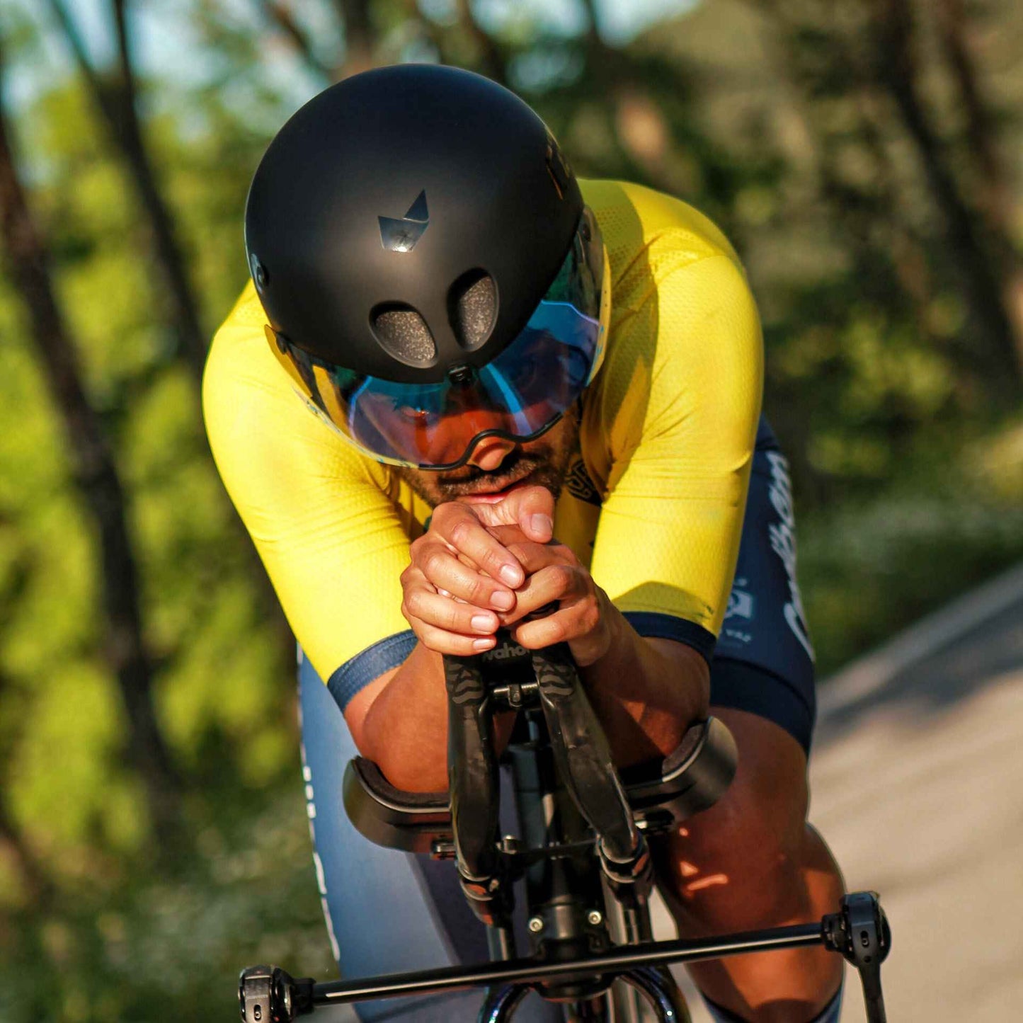 A product picture of the Catlike Rapid Tri Aero TT Helmet