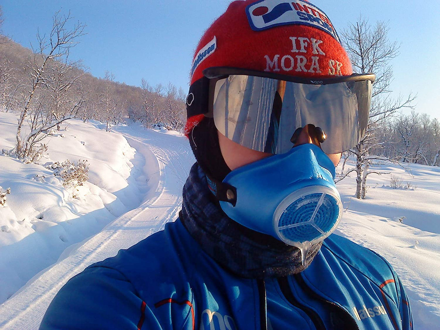 A product picture of the AirTrim Sport Mask