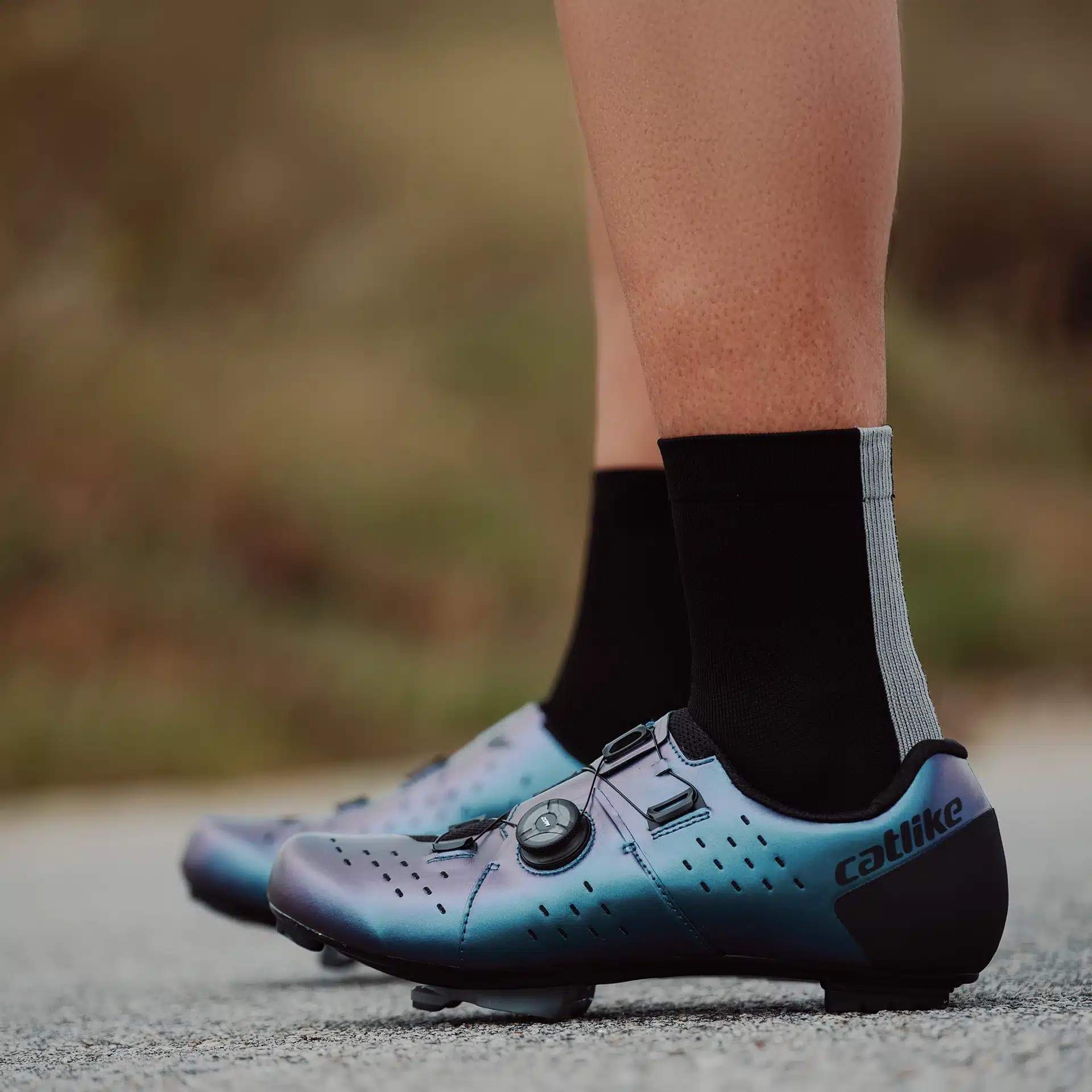 A product picture of the Catlike Whisper R2 Road Shoes