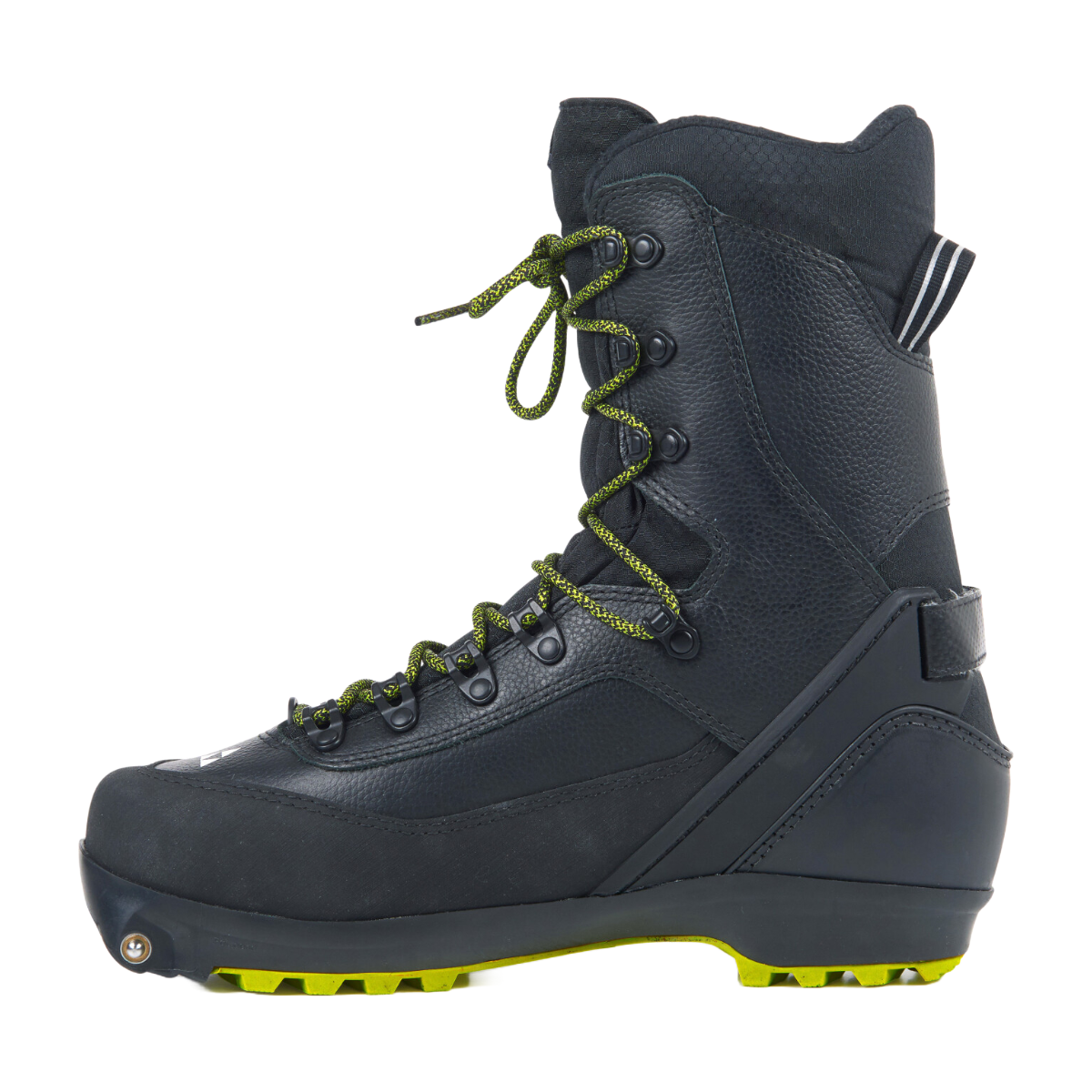 A product picture of the Fischer BCX Traverse Backcountry Boots (Xplore)