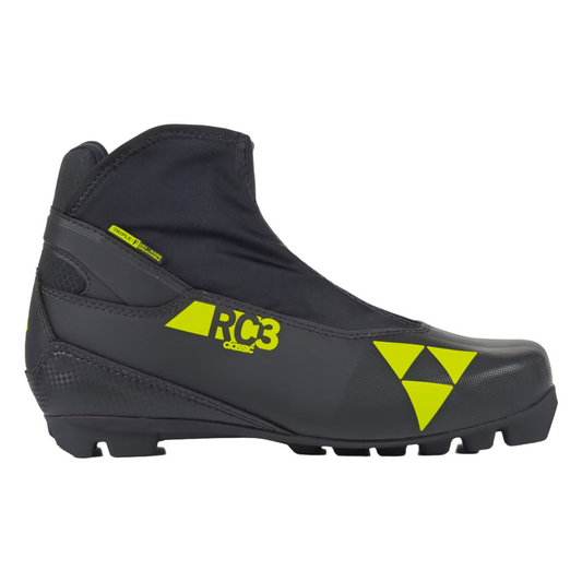 A product picture of the Fischer RC3 Classic Boots