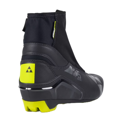 A product picture of the Fischer RC5 Classic Boots