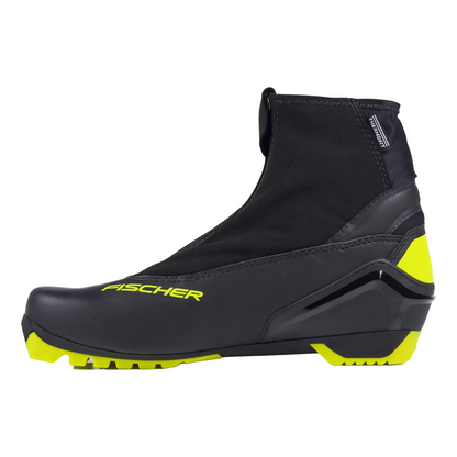 A product picture of the Fischer RC5 Classic Boots