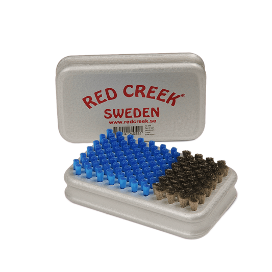A product picture of the Red Creek Ultrafine Steel/Blue Nylon Combi Hand Brush