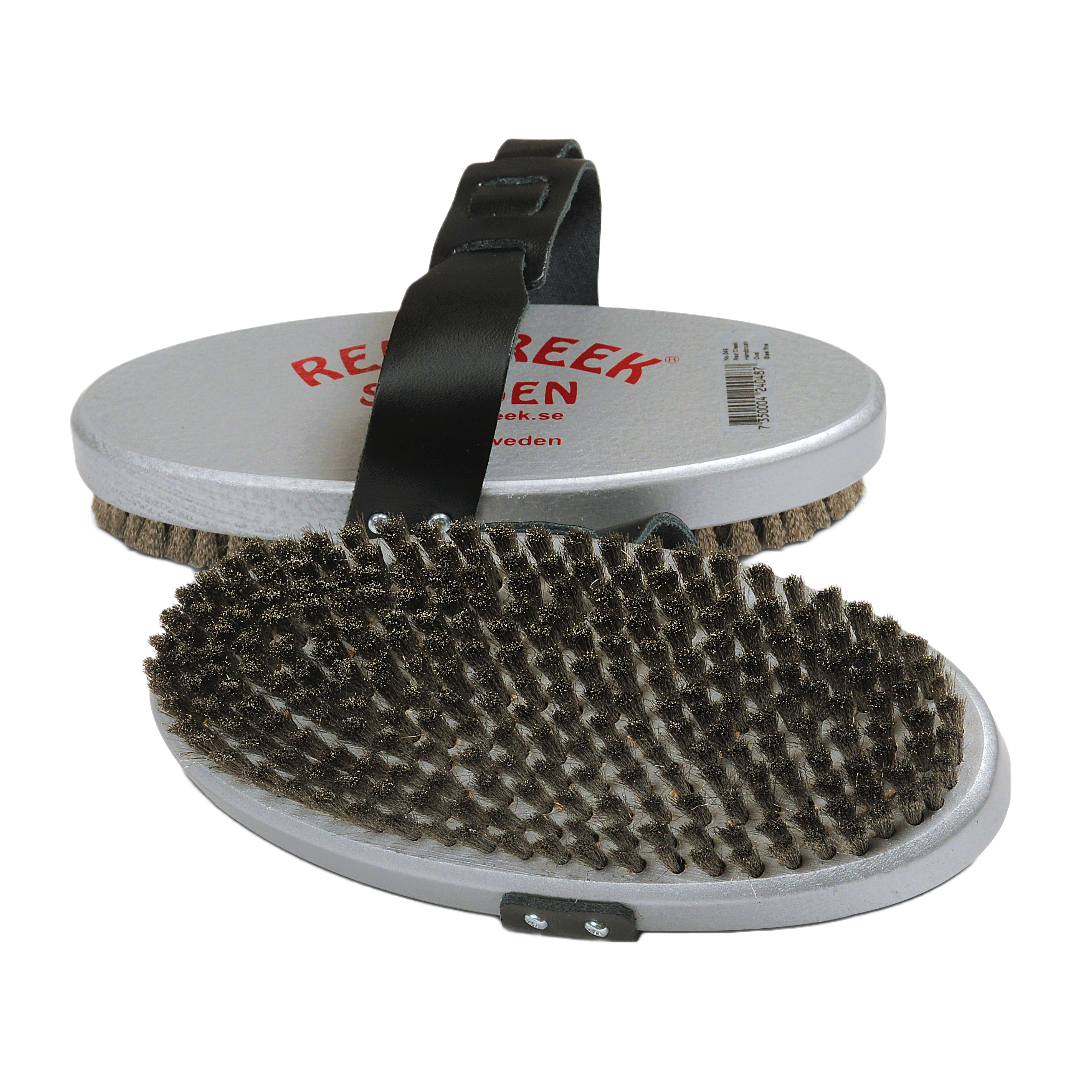A product picture of the Red Creek Fine Curled Steel Racing Silver Oval Hand Brush