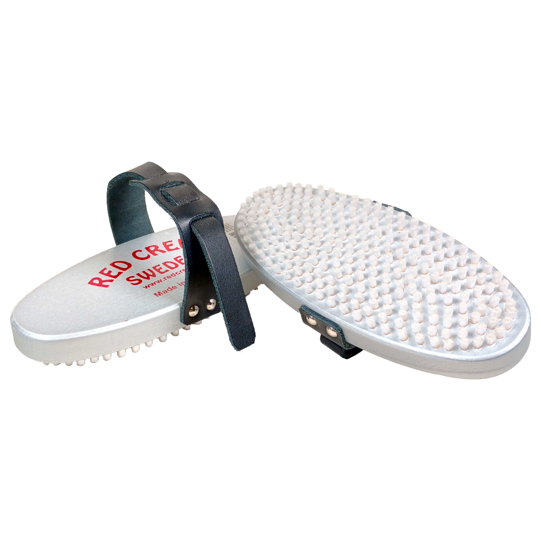 A product picture of the Red Creek Fine White 4mm Nylon Racing Silver Oval Hand Brush