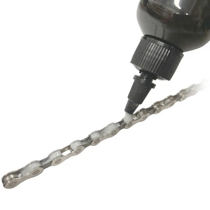 A product picture of the Rex Wax Black Magik Chain Drip Wax | 180ml