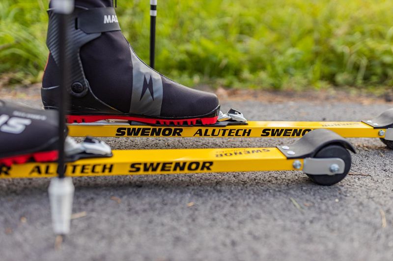 A product picture of the Swenor Alutech Classic Rollerskis